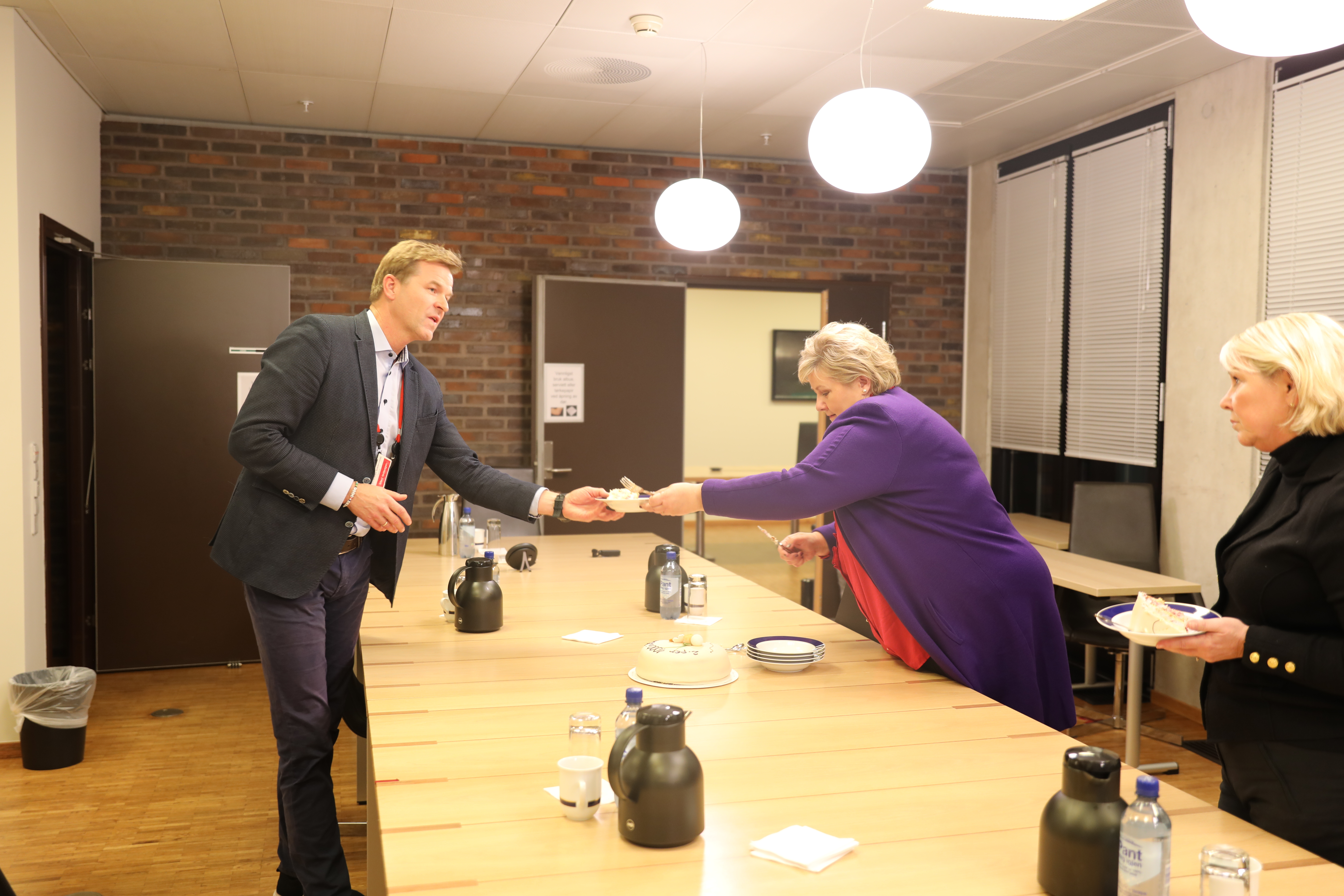 PF leder Sigve Bolstad statsminister Erna Solberg og justisminister Monica Maeland